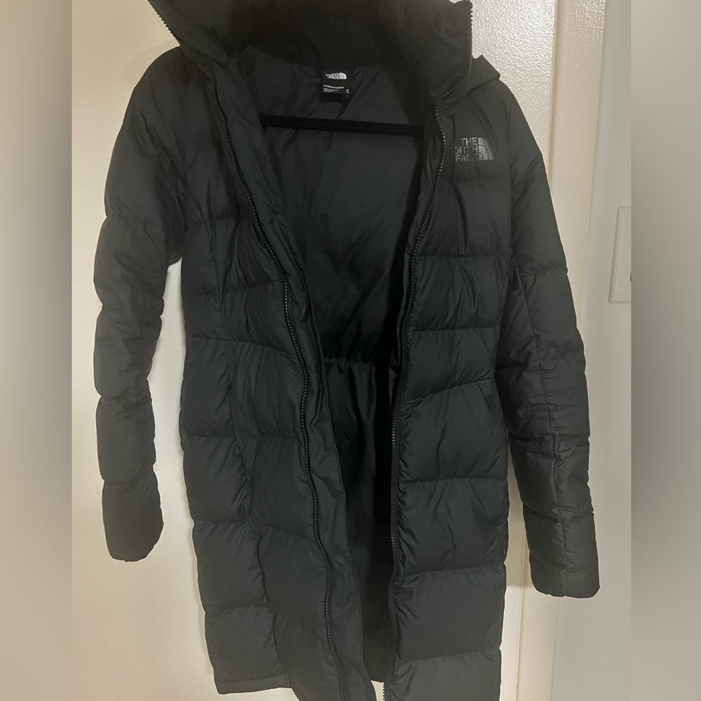 The North Face Metropolis Parka - colour is TNF Black